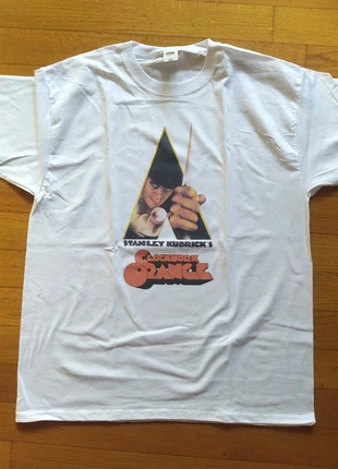 Maglietta Arancia Meccanica Film MAI usata, marque: Fruit of the Loom, état: Neuf sans étiquette, taille: L, 14,00 €, 15,40 € Protection acheteurs incluse