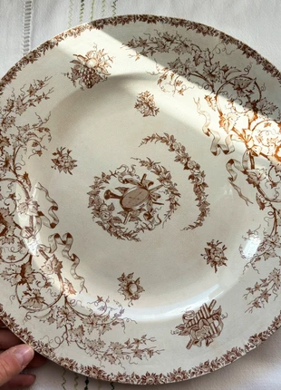 Grand plat rond Choisy Le roi Louis XVI médaille d’or ancien, marque: Choisy le Roi, état: Très bon état, 25,00 €, 26,95 € Protection acheteurs incluse