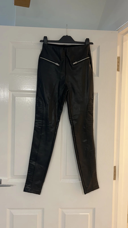 New look faux leather trousers - Vinted