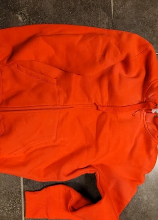 Hoodie rood, merk: Kariban, staat: Nieuw zonder prijskaartje, maat: S, € 5,00, € 5,95 inclusief Kopersbescherming
