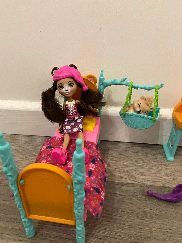 Enchantimals Bear Bedroom set Vinted