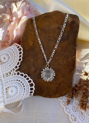 Collar Flor Girasol / Collier tournesol, marca: Local, estado: Nuevo sin etiquetas, 5,70 €, 6,69 € Protección al comprador Pro incluida