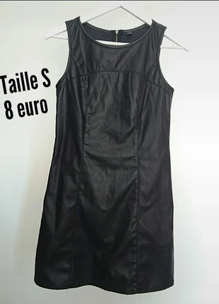 Robe Noire en Simili S, brand: Pimkie, condizioni: Ottime, taglia: S / IT 40 / EU 36, €8.00, €9.10 include la Protezione acquisti