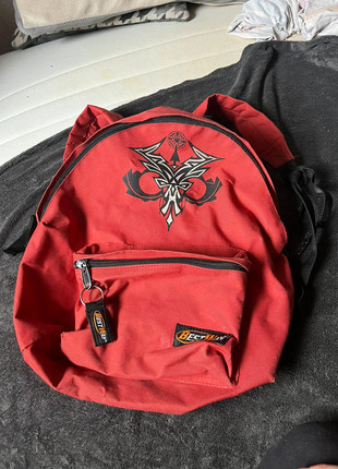 Roter Tribal Rucksack Best Way, marque: Bestway, état: Très bon état, 14,00 €, 15,40 € Protection acheteurs incluse