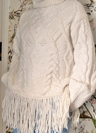 Jersey de punto Zara con flecos, talla M, marca: Zara, estado: Muito bom, tamanho: M / 38 / 10, €28.00, €30.10 inclui Proteção do Comprador