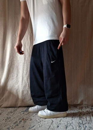 Nike Vintage Baggy Parachute Pants Schwarz Weiß NRG Solo Swoosh TN Shox Trackpants, marque: Nike, état: Très bon état, taille: L, 39,00 €, 41,65 € Protection acheteurs incluse
