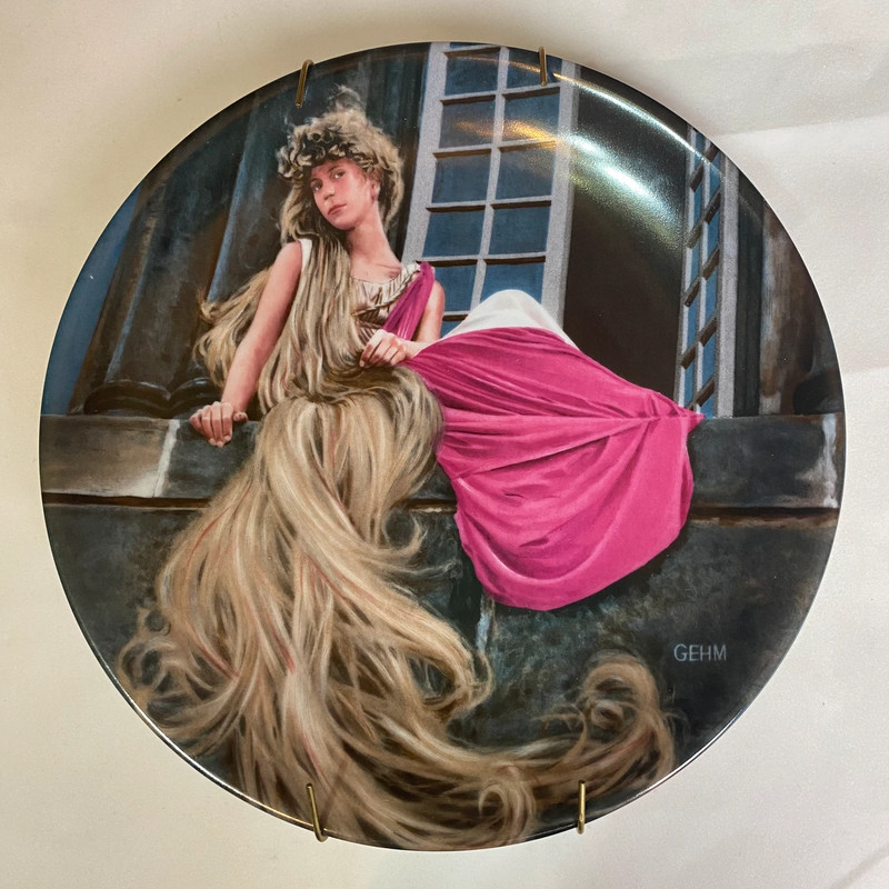 Vintage Rapunzel collectors plate - EUC- numbered 1