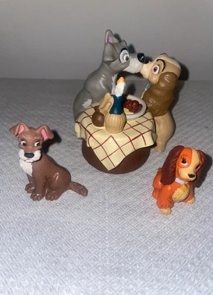Lot figurines Disney La belle et le clochard, marque: Disney, état: Très bon état, taille: Prématuré, jusqu'à 44cm, 50,00 €, 53,20 € Protection acheteurs incluse