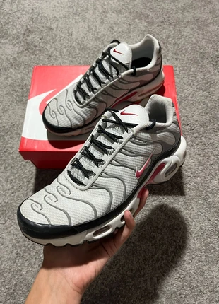 Nike Air Max Plus Photon Dust rouge - 43, marca: Nike, estado: Muy bueno, tamaño: 43, 80,00 €, 84,70 € Protección al comprador incluida