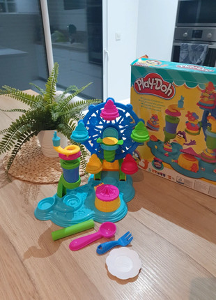 Pâte à modeler kit hamburger play doh - très bon état - enfant