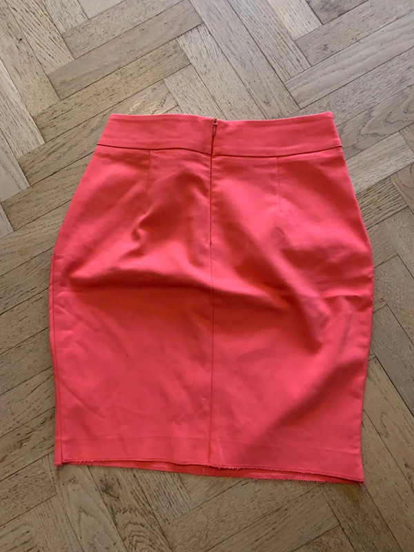 Jupe corail - Zara Taille S - Vinted