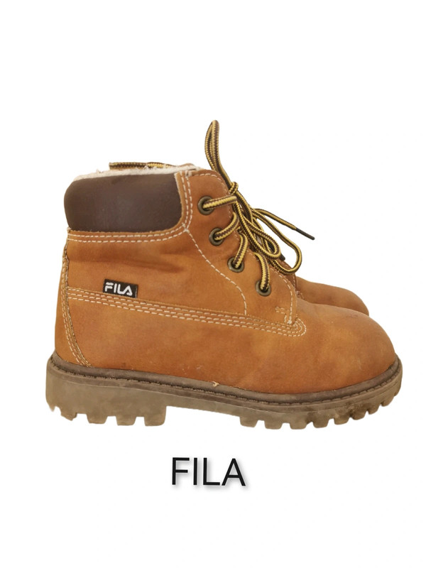 Chaussure bottine lacets Fila taille 24
