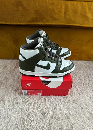 Nike Dunk High, marque: Nike, état: Neuf avec étiquette, taille: 37.5, 25,00 €, 26,95 € Protection acheteurs incluse