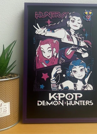 Support K-pop Demon Hunters format rigide, marque: Kpop demon hunters, état: Très bon état, 12,00 €, 13,30 € Protection acheteurs (Pro) incluse