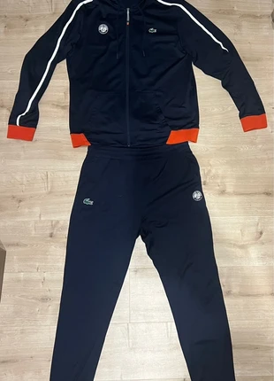 Ensemble Lacoste Roland-Garros Veste à Capuche T6 (XL) + Pantalon T5 (L), marque: Lacoste, état: Très bon état, taille: XL, 110,00 €, 116,20 € Protection acheteurs incluse