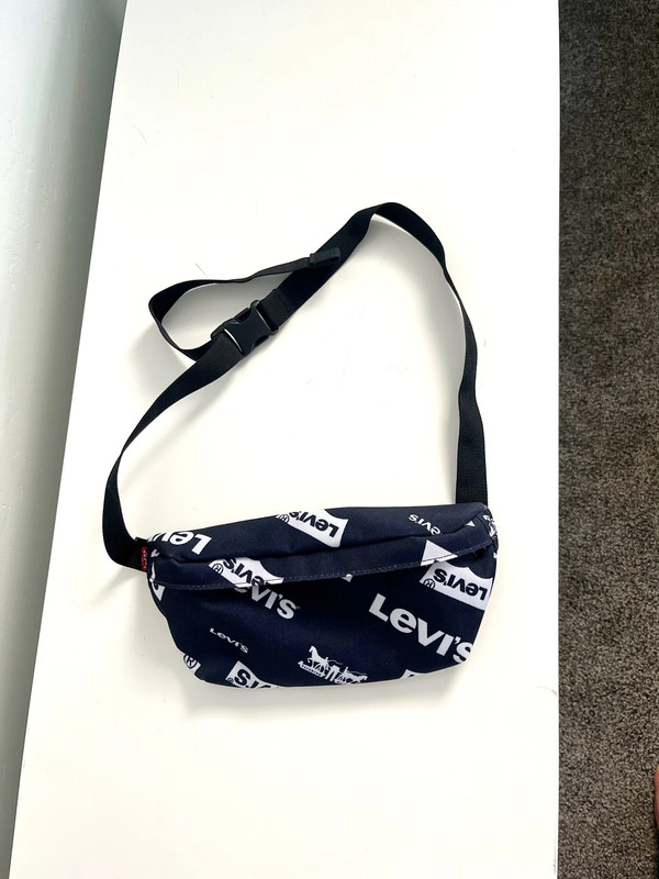 Levi fanny sale pack