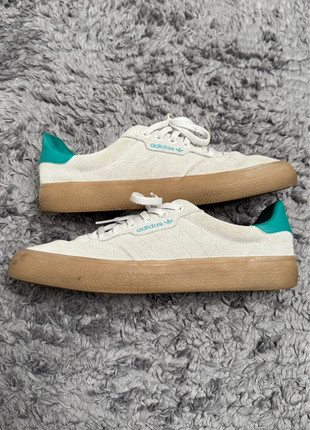 Adidas 3MC, marque: adidas, état: Très bon état, taille: 42, 58,00 €, 61,60 € Protection acheteurs incluse