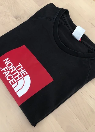 T-shirt The North Face logo rouge – Taille M – Bon état, brand: The North Face, condition: Good, size: M, €7.00, €8.05 includes Buyer Protection