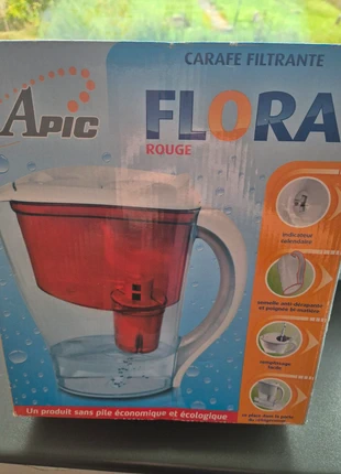 Carafe filtrante apic rouge, staat: Nieuw met prijskaartje, € 8,00, € 9,10 inclusief Kopersbescherming