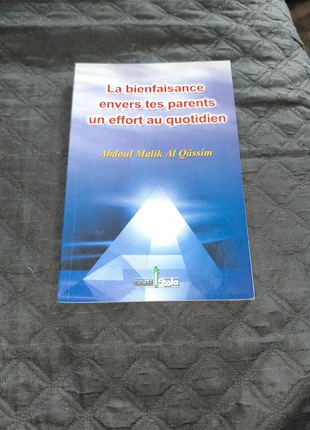 La bienfaisance envers tes parents un effort au quotidien, condizioni: Nuovo senza cartellino, €5.00, €5.95 include la Protezione acquisti