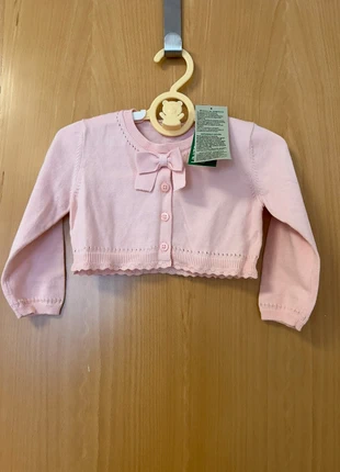 12M Cardigan Benetton, marque: Benetton, état: Neuf avec étiquette, taille: 9-12 mois / 74 cm, 3,00 €, 3,85 € Protection acheteurs incluse