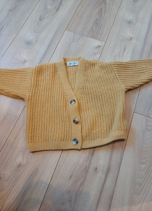 Gilet moutarde, marca: H&M, estado: Muito bom, tamanho: 18-24 meses / 86 cm, €4.00, €4.90 inclui Proteção do Comprador