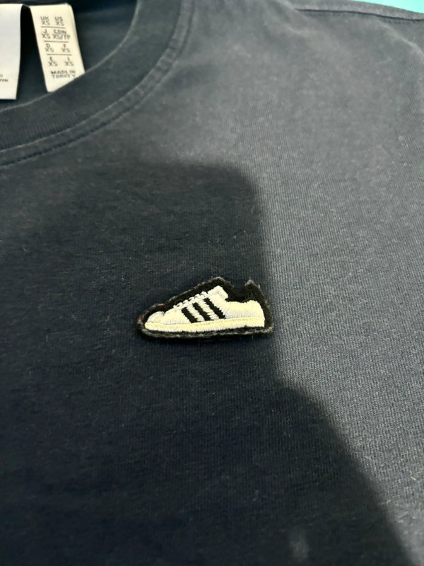 Camiseta adidas zapatilla 2