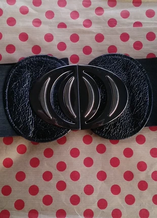 Cinturon negro elástico vintage, marque: NO LABEL, état: Très bon état, taille: Ajustable, 5,00 €, 5,95 € Protection acheteurs incluse