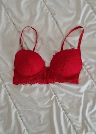 Soutien-gorge Undiz rouge vif en dentelle - Neuf - Taille 85B, marque: Undiz, état: Très bon état, taille: 85B, 3,00 €, 3,85 € Protection acheteurs incluse