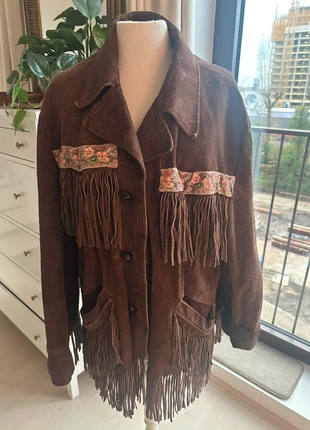 Vintage donkerbruine suede jas met franjes, merk: Vintage Dressing, staat: Goed, maat: L / 40 / 12, € 35,00, € 37,45 inclusief Kopersbescherming