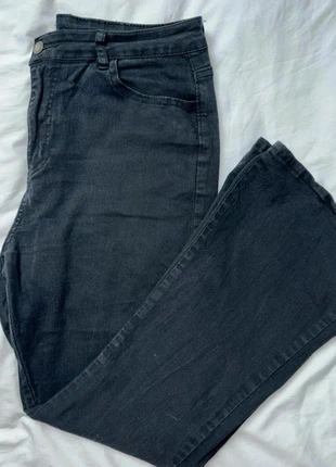 Pantalon Noir Jean évasé Taille Haute Taille Unique, brand: Shein, condizioni: Ottime, taglia: Taglia unica, €4.00, €4.90 include la Protezione acquisti