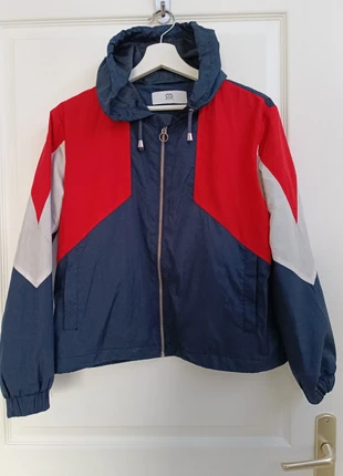 Coupe vent La Redoute 14 ans, marke: La Redoute, zustand: Sehr gut, größe: 14 Jahre / 164, 5,00 €, 5,95 € inklusive Vinted-Käuferschutz
