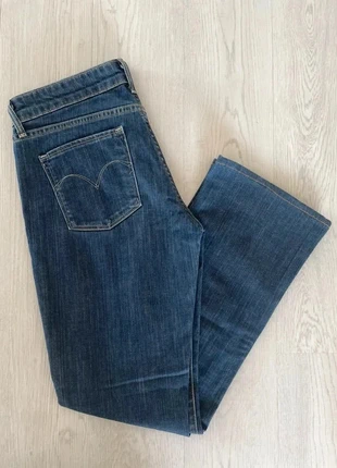 Levi’s Demi Curve 28 bootcut, brand: Levi's, condizioni: Ottime, taglia: M / IT 42 / EU 38, €10.00, €11.20 include la Protezione acquisti