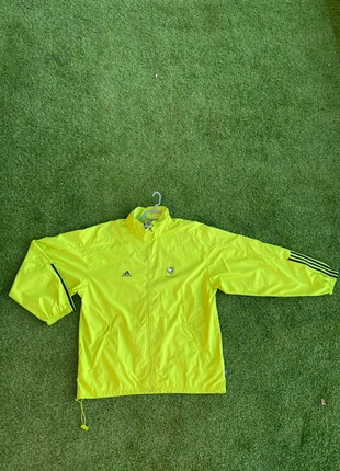 Corta-vento Adidas EURO2004 neon, merk: adidas, staat: Heel goed, maat: M, € 20,00, € 21,70 inclusief Kopersbescherming