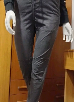 Pantaloni con lacci Celio, marca: Celio, estado: Muy bueno, tamaño: M / 38 / 10, 4,00 €, 4,90 € Protección al comprador incluida