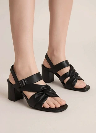Sandales à talons SPROX – Pointure 36, marque: Sprox, état: Très bon état, taille: 36, 12,00 €, 13,30 € Protection acheteurs incluse