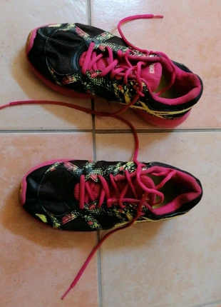 scarpe sportive asics, brand: Asics, condizioni: Discrete, taglia: 39, €10.00, €11.20 include la Protezione acquisti