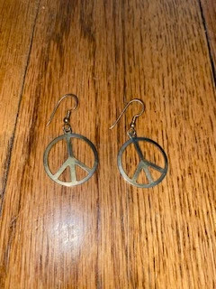 Silver Peace Sign Earrings! 1