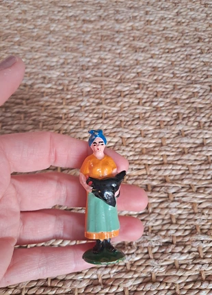 Santon figurine ancienne femme à la poule noire, brand: Fabrication Artisanale, condition: Good, size: One size, €10.00, €11.20 includes Buyer Protection