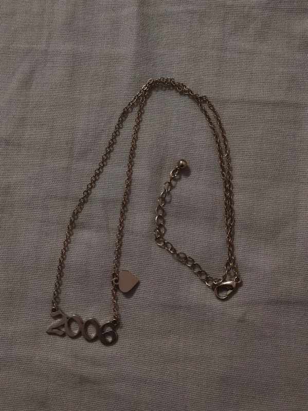 Naszyjnik z rocznikiem 2006 2