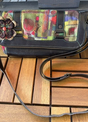 Pochette bandoulièe Desigual, marca: Desigual, estado: Muy bueno, 8,00 €, 9,10 € Protección al comprador incluida