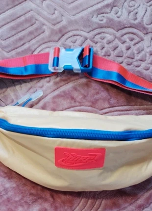 Sacoche banane nike 🏷, marke: Nike, zustand: Neu, mit Etikett, 20,90 €, 22,65 € inklusive Vinted-Käuferschutz