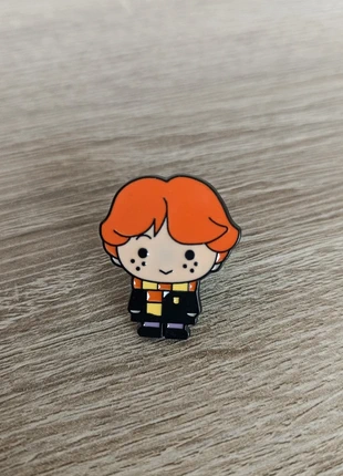 Harry Potter pin's broche ton Weasley, marke: Harry Potter, zustand: Sehr gut, 3,00 €, 3,85 € beinhaltet Vinted-Käuferschutz Pro