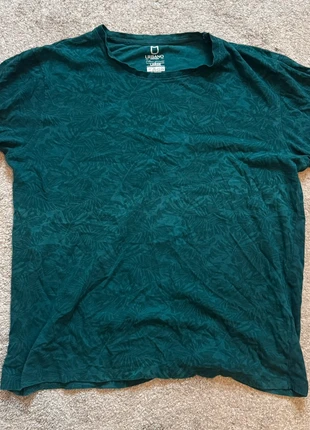 Flowery Urbano t-shirt, brand: Urbano Fashion, condition: Very good, size: L, £1.00, £1.75 includes Buyer Protection