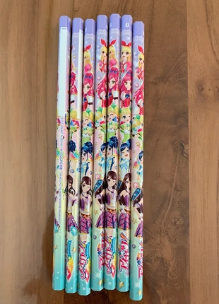 Japanese Aikatsu pencils, marca: aikatsu, estado: Novo sem etiquetas, €4.00, €4.90 inclui Proteção do Comprador