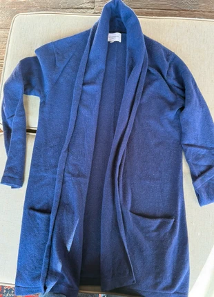 Cardigan Eric Bompard, marke: Eric Bompard, zustand: Sehr gut, größe: M / 38 / 10, 90,00 €, 95,20 € inklusive Vinted-Käuferschutz