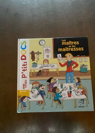 Livre , condition: Good, size: 4 years / 104 cm, €1.00, €1.75 includes Buyer Protection