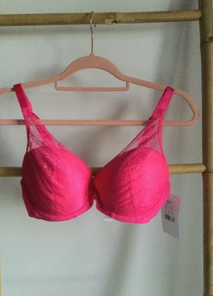 Soutien gorge Passionata 90E, marca: Passionata, estado: Nuevo con etiquetas, tamaño: 90E, 15,00 €, 16,45 € Protección al comprador incluida