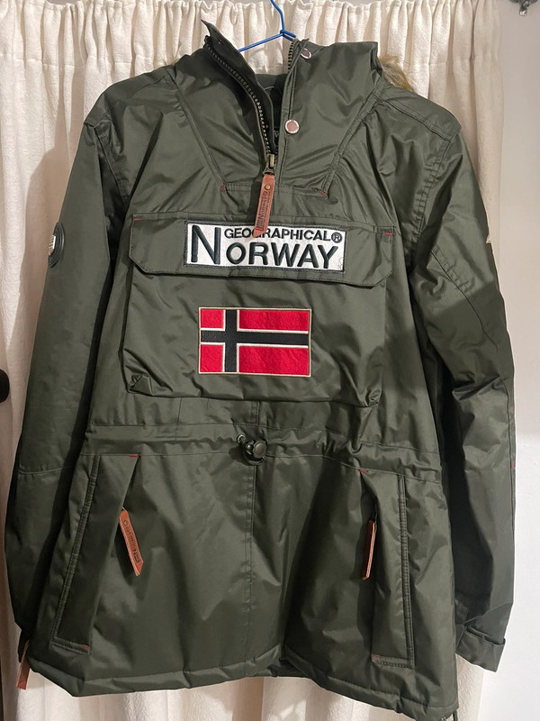 Abrigo geographical norway Vinted