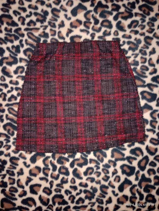 girls Plaid skirt NWOT